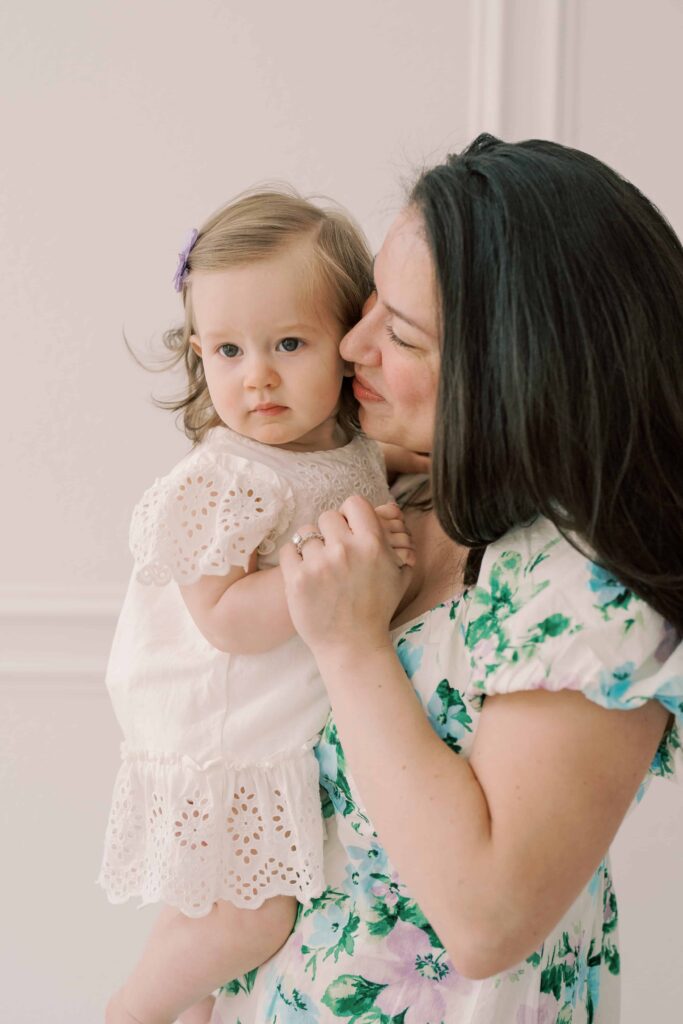 motherhood sessions with flowers